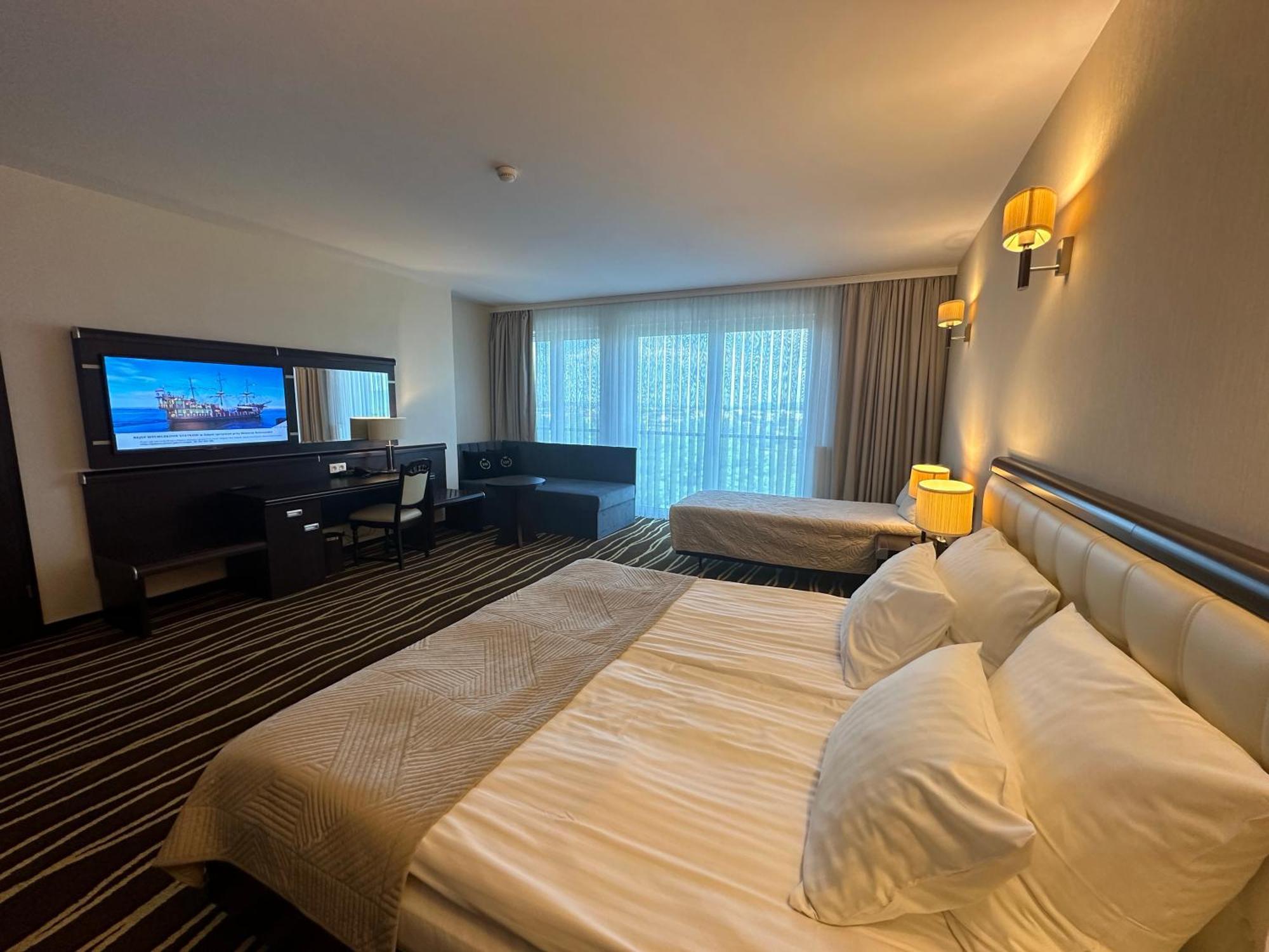 Hotel Business Faltom Gdynia روميا المظهر الخارجي الصورة