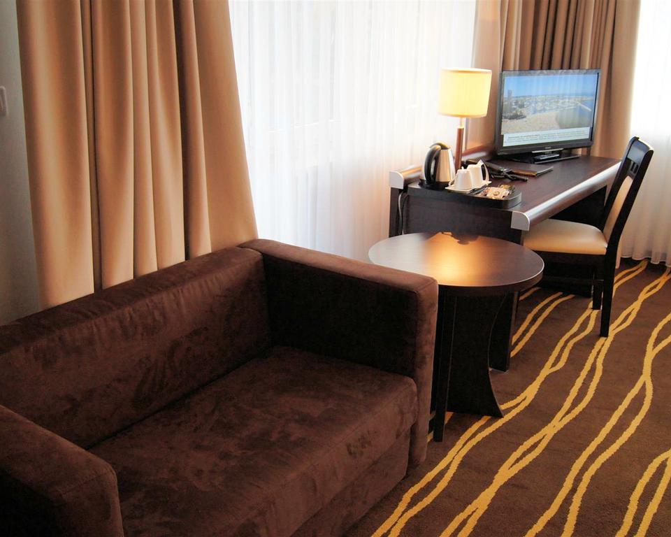 Hotel Business Faltom Gdynia روميا المظهر الخارجي الصورة
