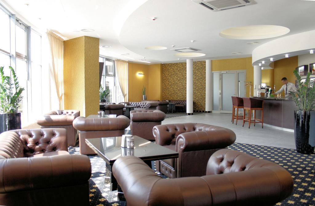 Hotel Business Faltom Gdynia روميا المظهر الخارجي الصورة